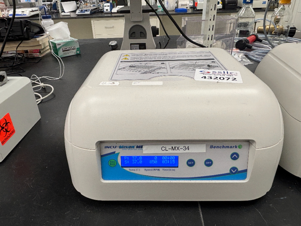 Image of Benchmark Incu-Mixer MP Microplate Vortexer